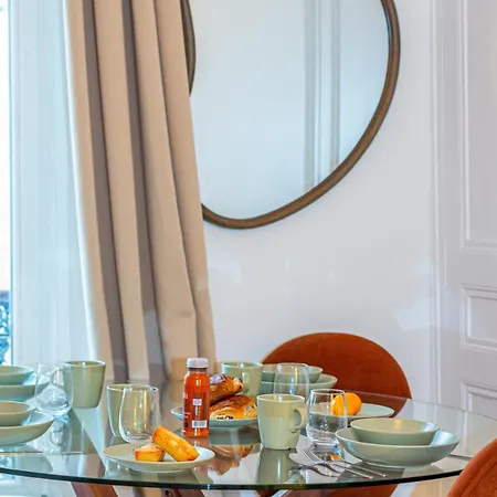 Lejlighed Et - Bon Marche Paris